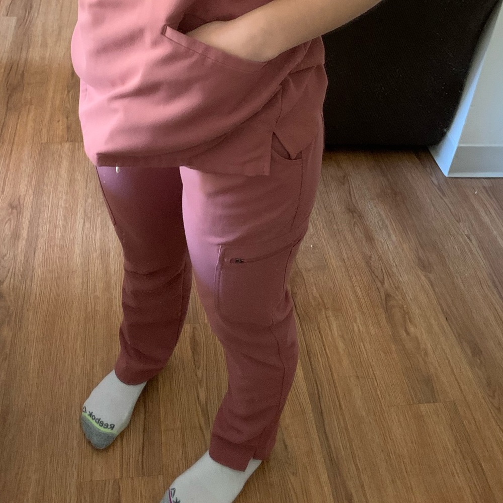 FIGS MAUVE YOLA SKINNY